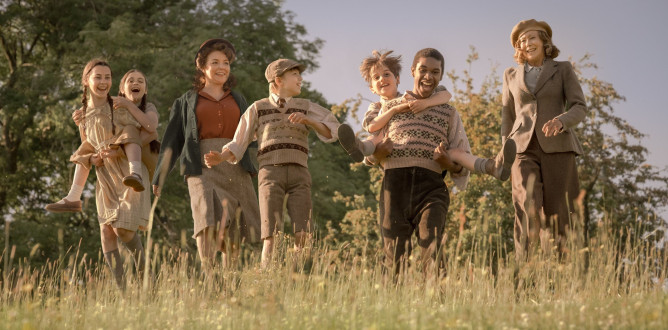 Railway Children parents guide