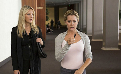 Scary Movie 5 parents guide